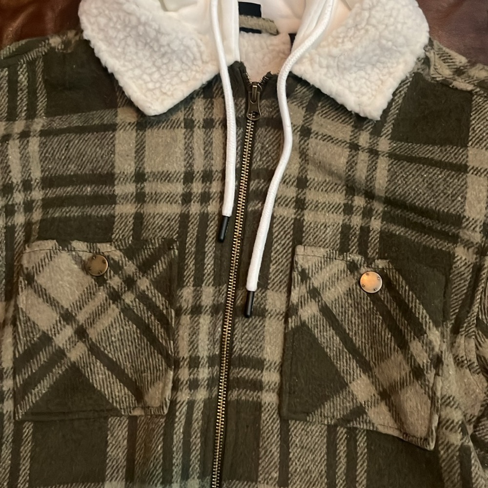 Jacket - Picture 3 of 11